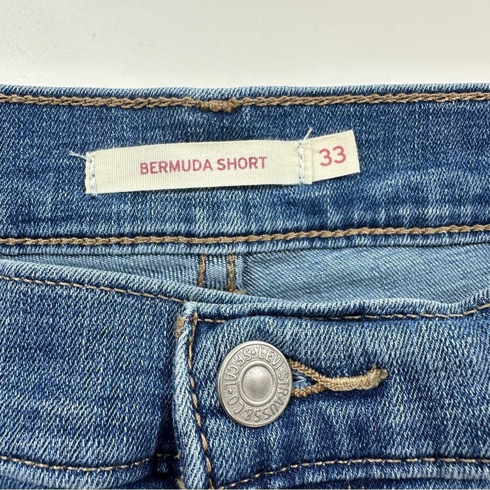 Levi’s Blue Bermuda Denim Shorts Women’s 33 - Picture 3 of 8